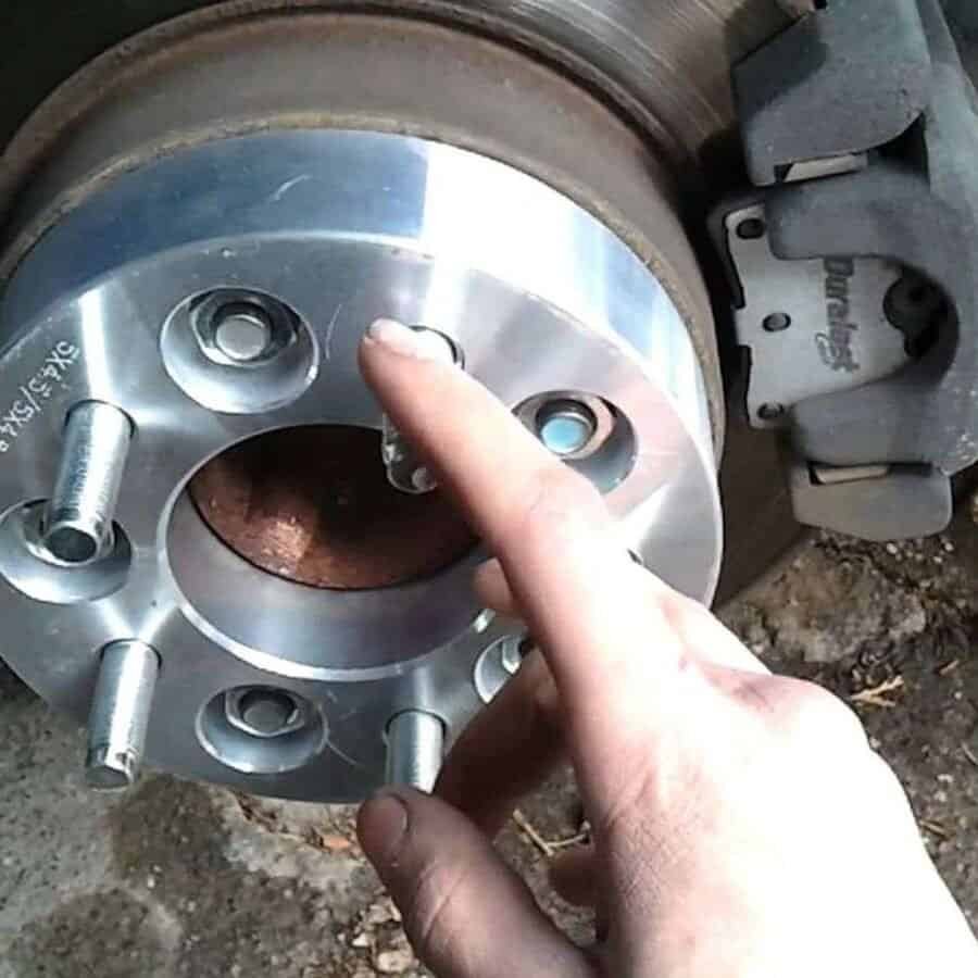 What are the Advantages of Using Car Wheel Spacers