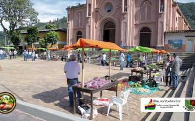 Pueblorrico celebra el mercado campesino
