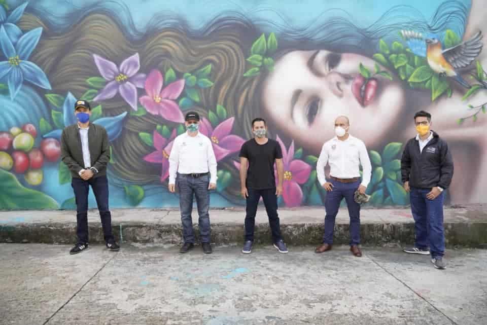 En Venecia se inauguró una calle con murales que representan historia