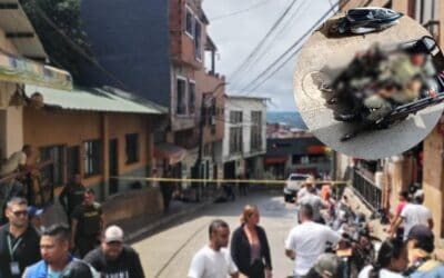 Ataque con granada deja tres policías heridos y dos agresores muertos en Remedios, Antioquia