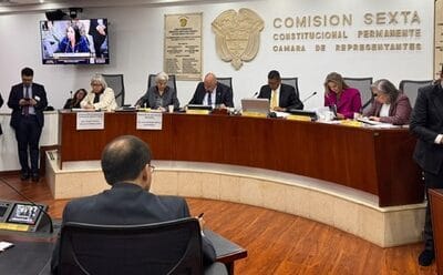 Ministra expone 10 fracturas de la educación en Colombia