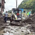 228 familias reciben atención por lluvias en Medellín