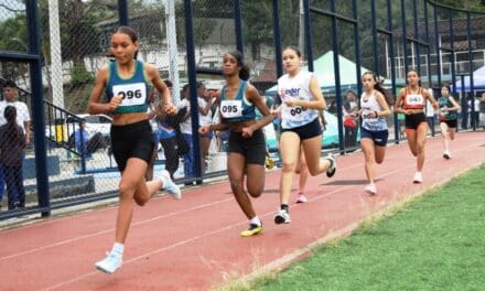 Medellín lidera atletismo, pesas, natación y patinaje en Copacabana
