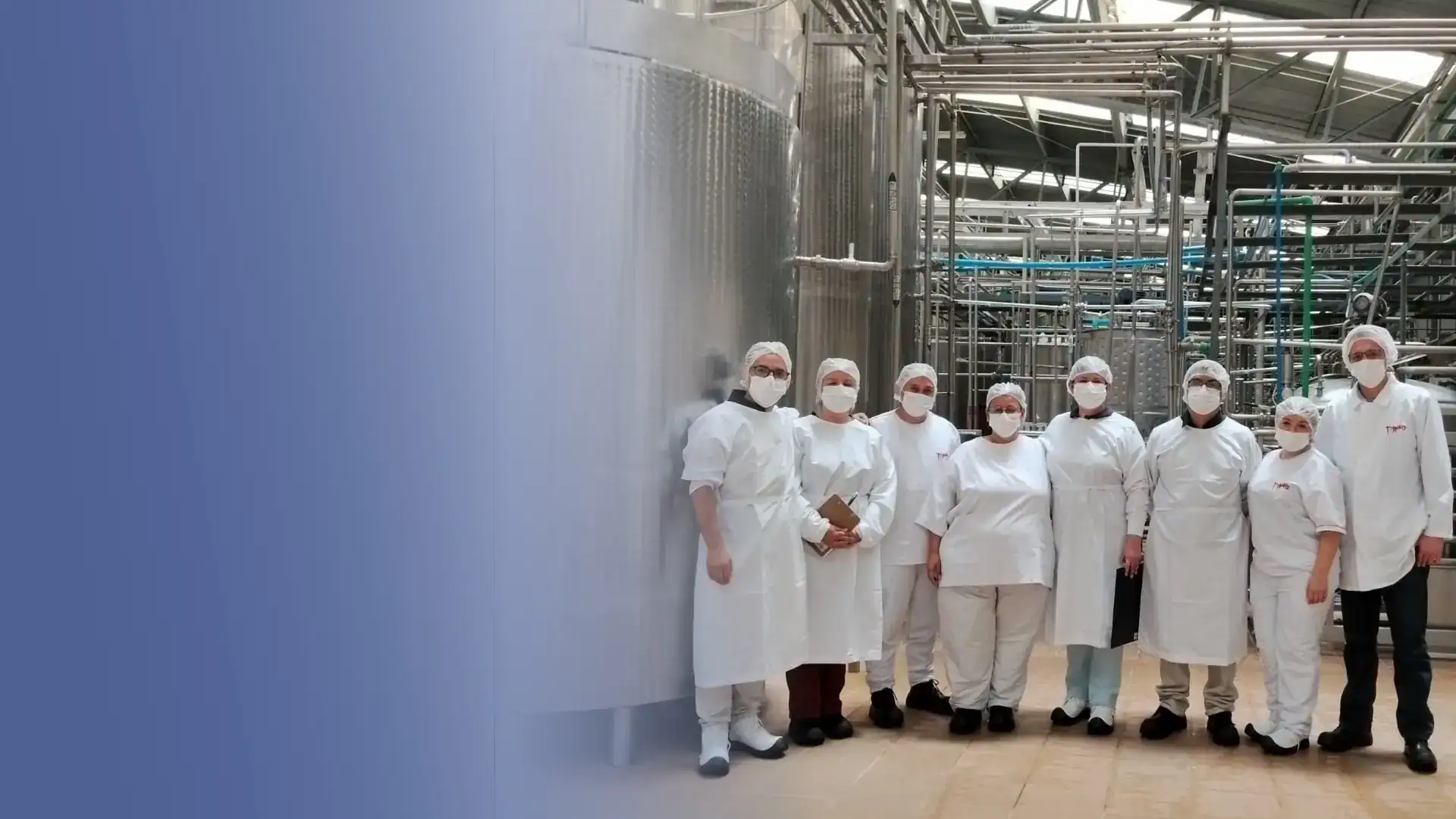 Imagen de referencia de una auditoría sanitaria sobre ovoproductos colombianos en una planta de alimentos