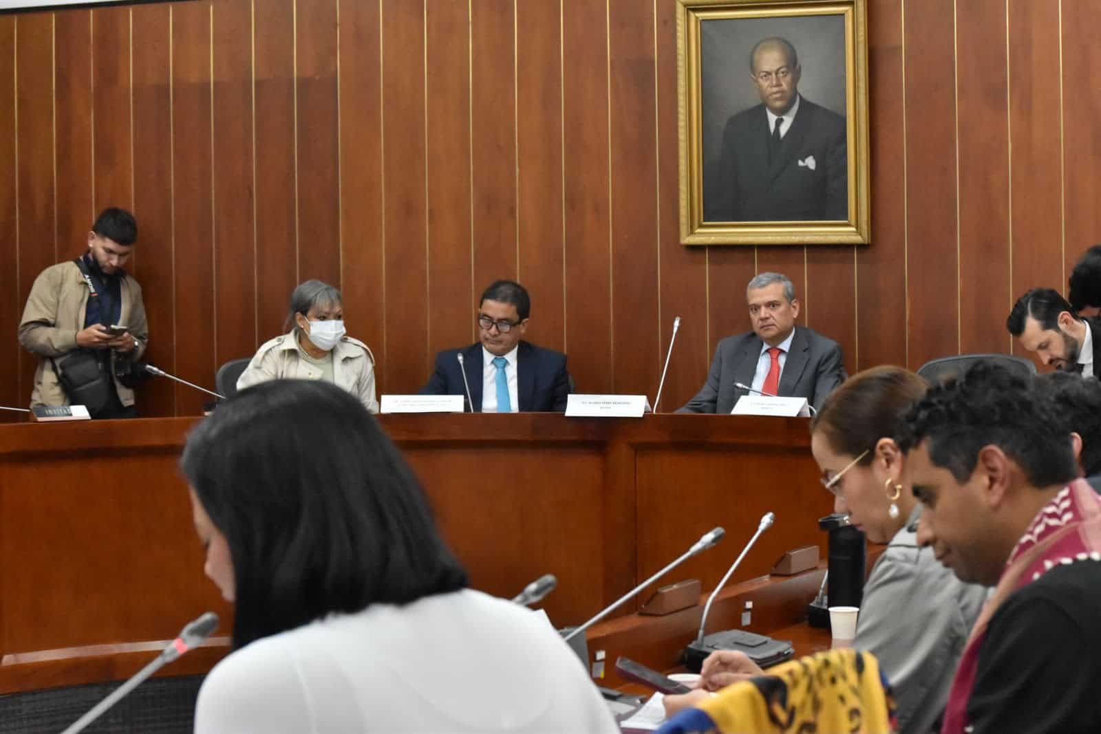 Sesión de la Comisión Legal de Paz del Senado sobre presupuesto de paz