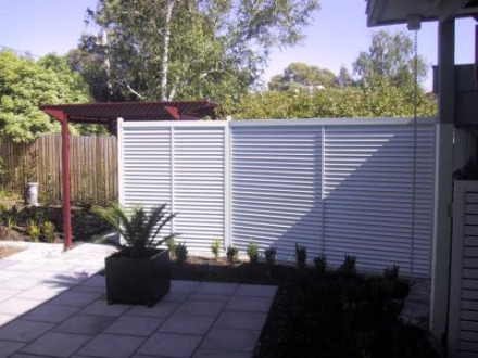aluminium privacy screen
