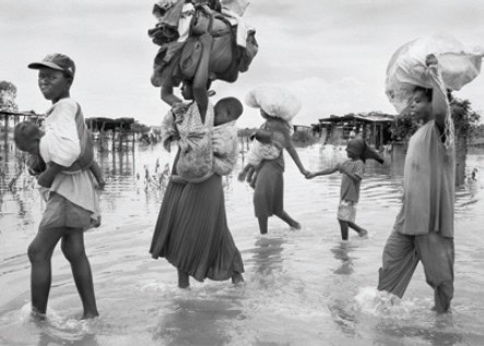http://oloommagazine.com/Images/Articles/2011/5-6/2011_05_06_039_d.jpg