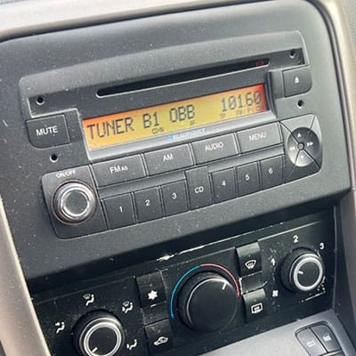 Tuner B1 ODB Autoradiosystem mit CAN-B Anbindung für Fahrzeug-Upgrade.