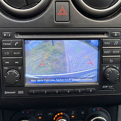 Fahrzeug-CAM-Anzeige mit Autoradio Adapter, CAN-B Integrationslösung.