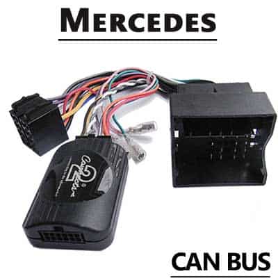 Steuergerät für Autoradio Adapter mit CAN-Bus Anschluss, kompatibel mit Mercedes Fahrzeugen.