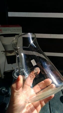 glass beaker 