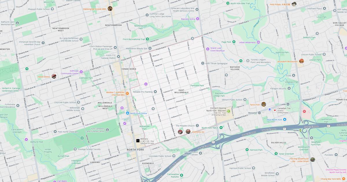 City map highlighting streets, parks, and landmarks in downtown area.