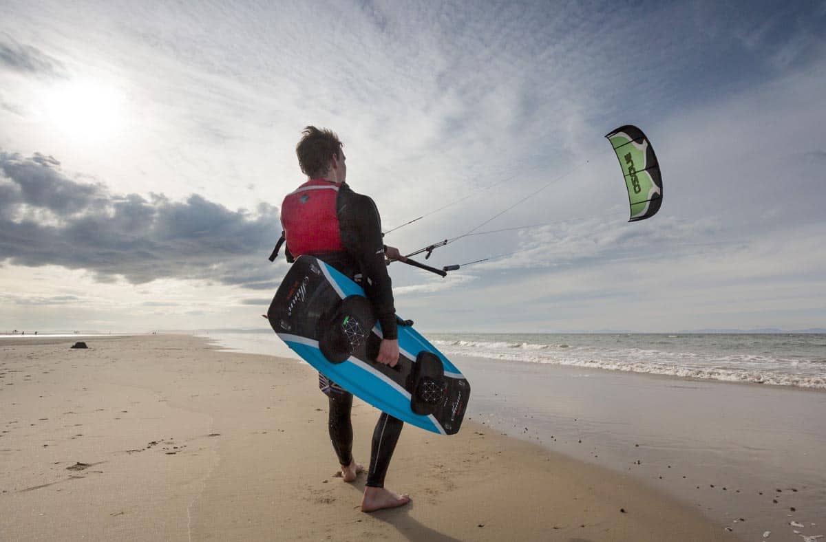 Try kitesurfing on miles of unspoiled beaches: VisitScotland / Paul Tomkins