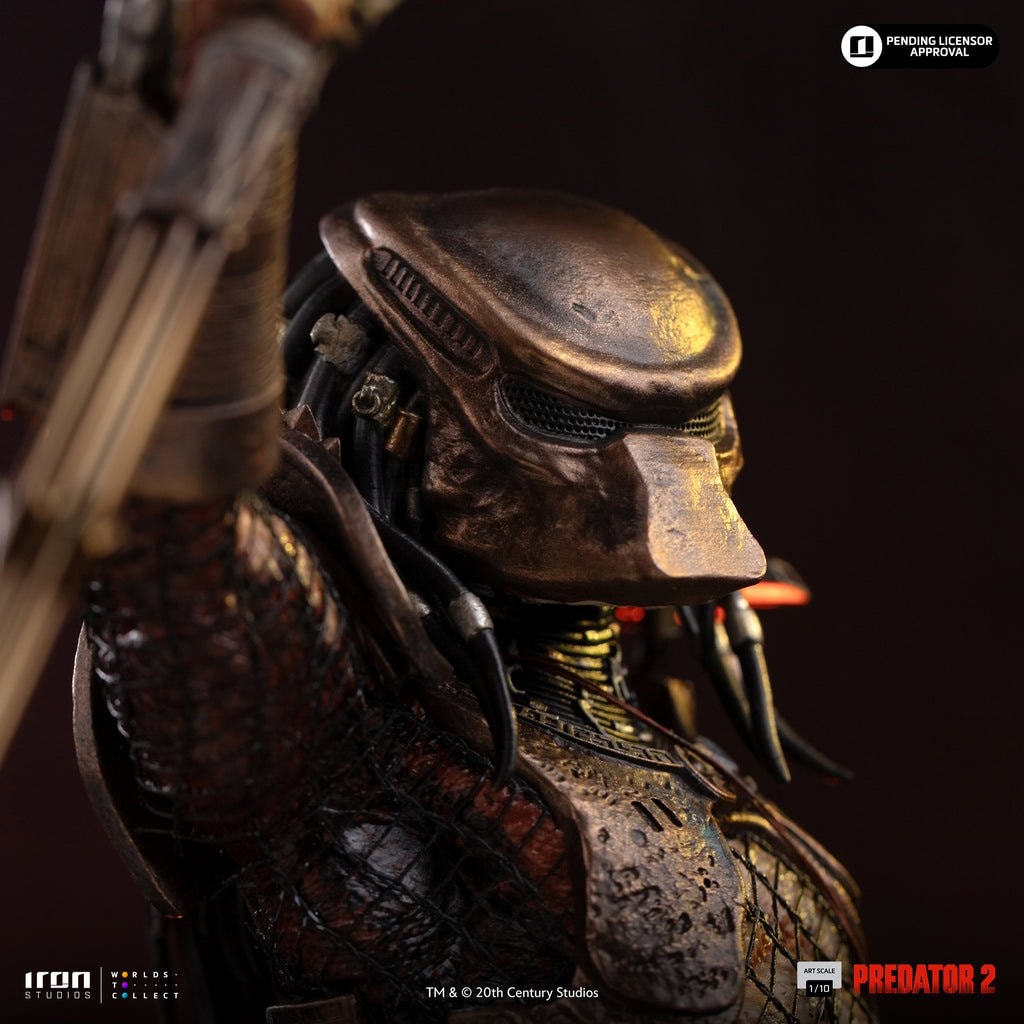 Predator 2 City Hunter collectible statue unveiled by Iron Studios
