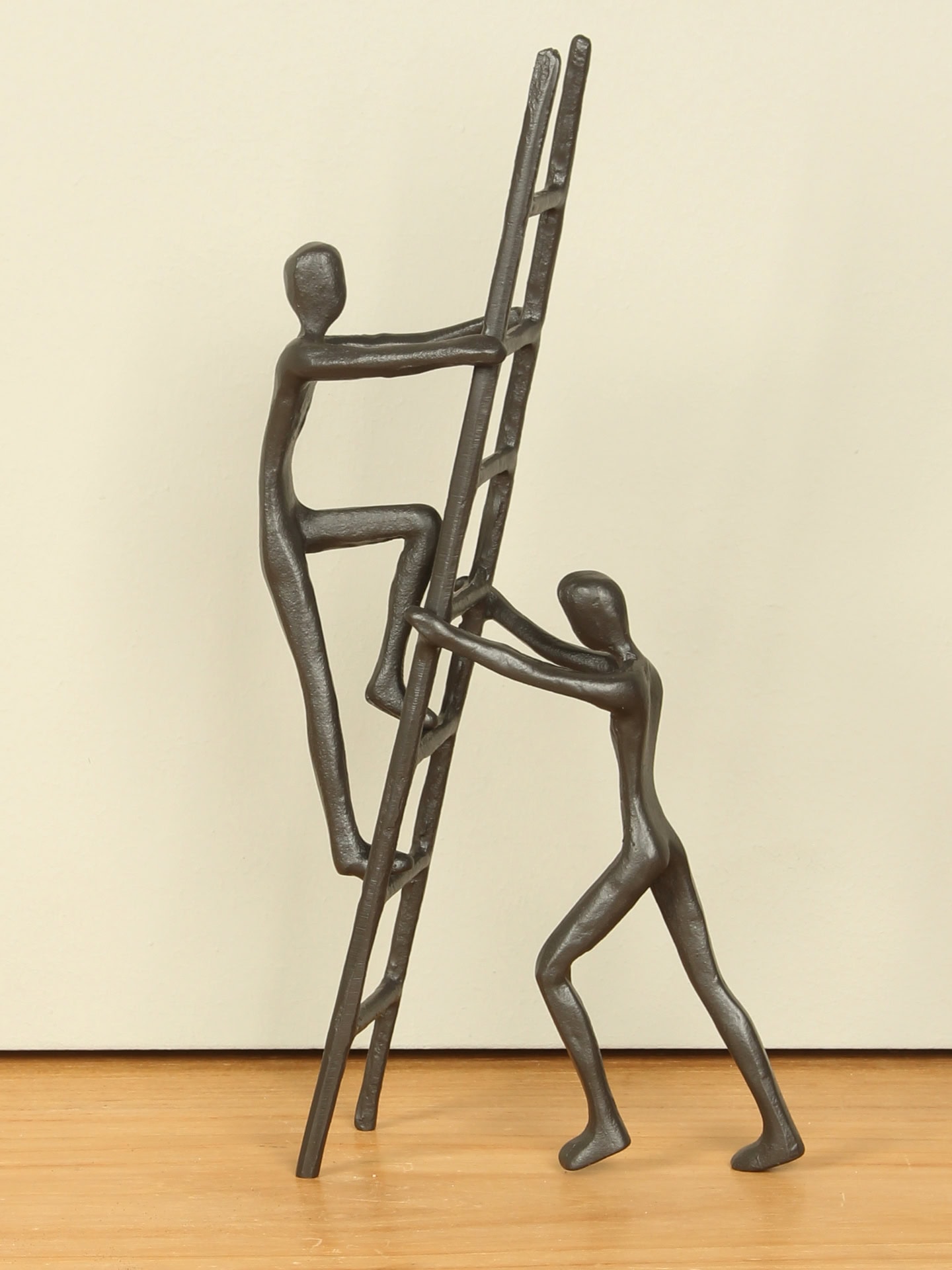 Beeld voor binnen - Antraciet - Metaal - Samenwerking - 24x10x5 cm
