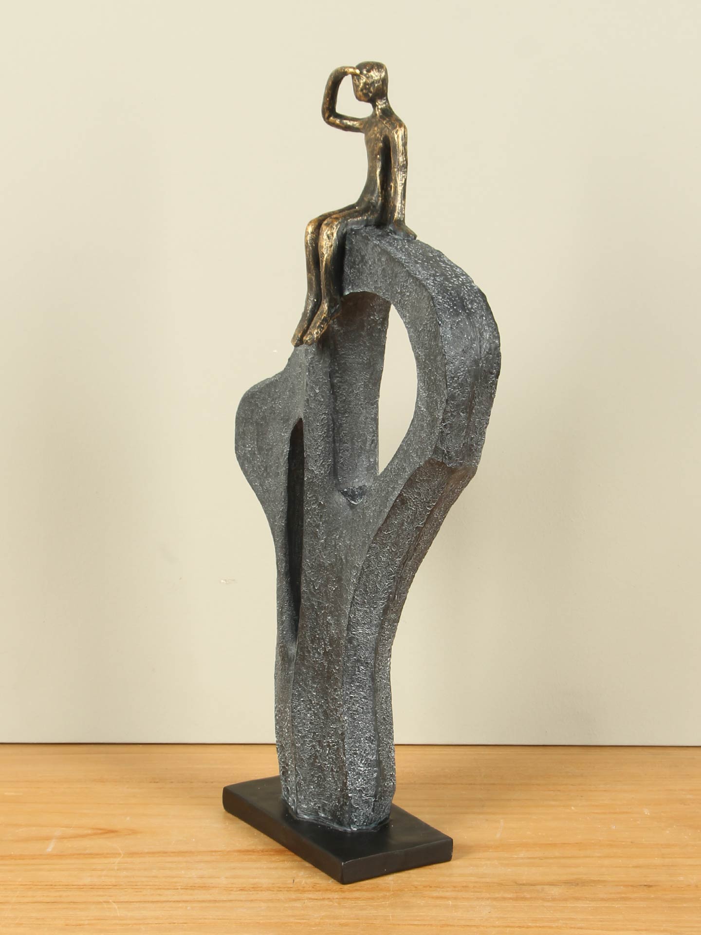 Beeld voor binnen - Bronskleurig - Polystone - De Vooruitkijker - 47x24x8 cm - Afbeelding 2