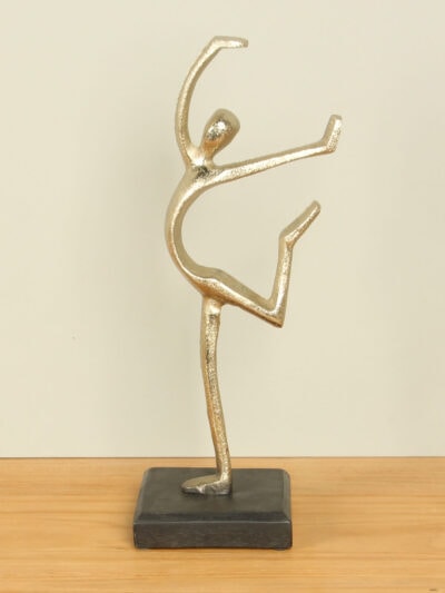 Beeld voor binnen – Champagne – Aluminium – Dancing  – 32x14x10 cm