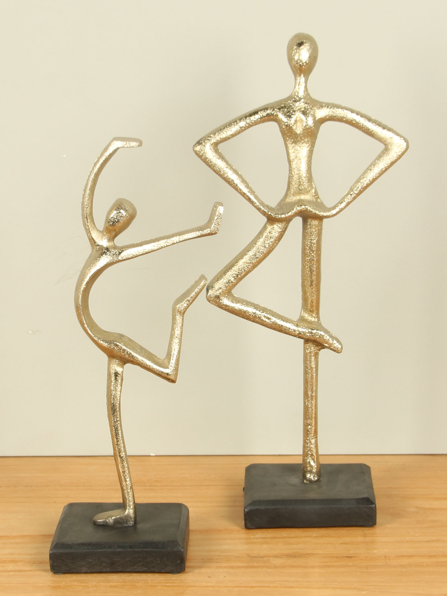 Beeld voor binnen - Champagne - Aluminium - Dancing  - 32x14x10 cm - Afbeelding 5