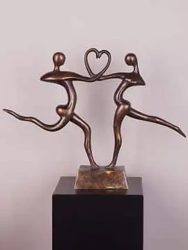 Beeld voor binnen of buiten - Brons - 2 Personen met Hart - 40x54x12 cm - Afbeelding 4