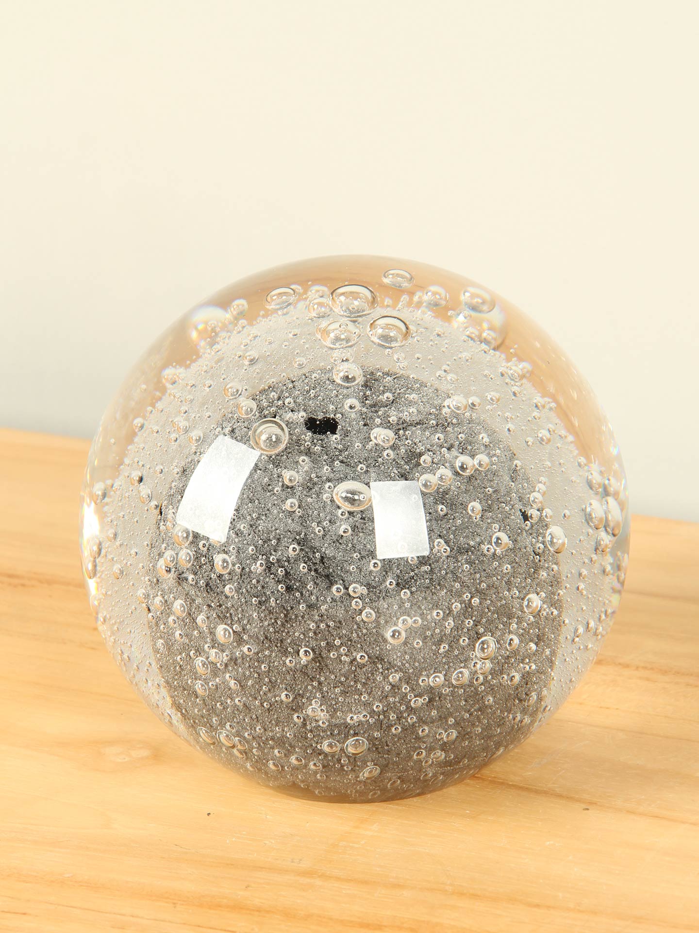 Glaskunst - Grijs - Glas - Kristallen bol grijs, 12 cm - 12 cm - Afbeelding 2