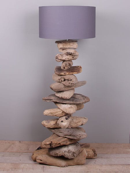 Houtdecoratie - Lichtbruin - Drijfhout - Lamp met lampenkap grijs - 130x50x50 cm