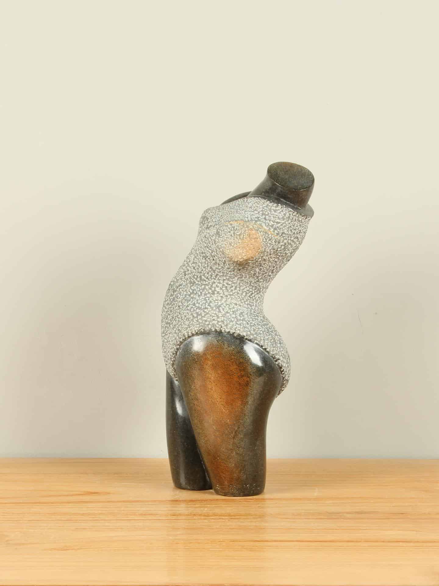 Tuinbeeld - Springsteen - Zwart - Natuursteen - Female Torso nr 3 - 34x14x14 cm - Afbeelding 2