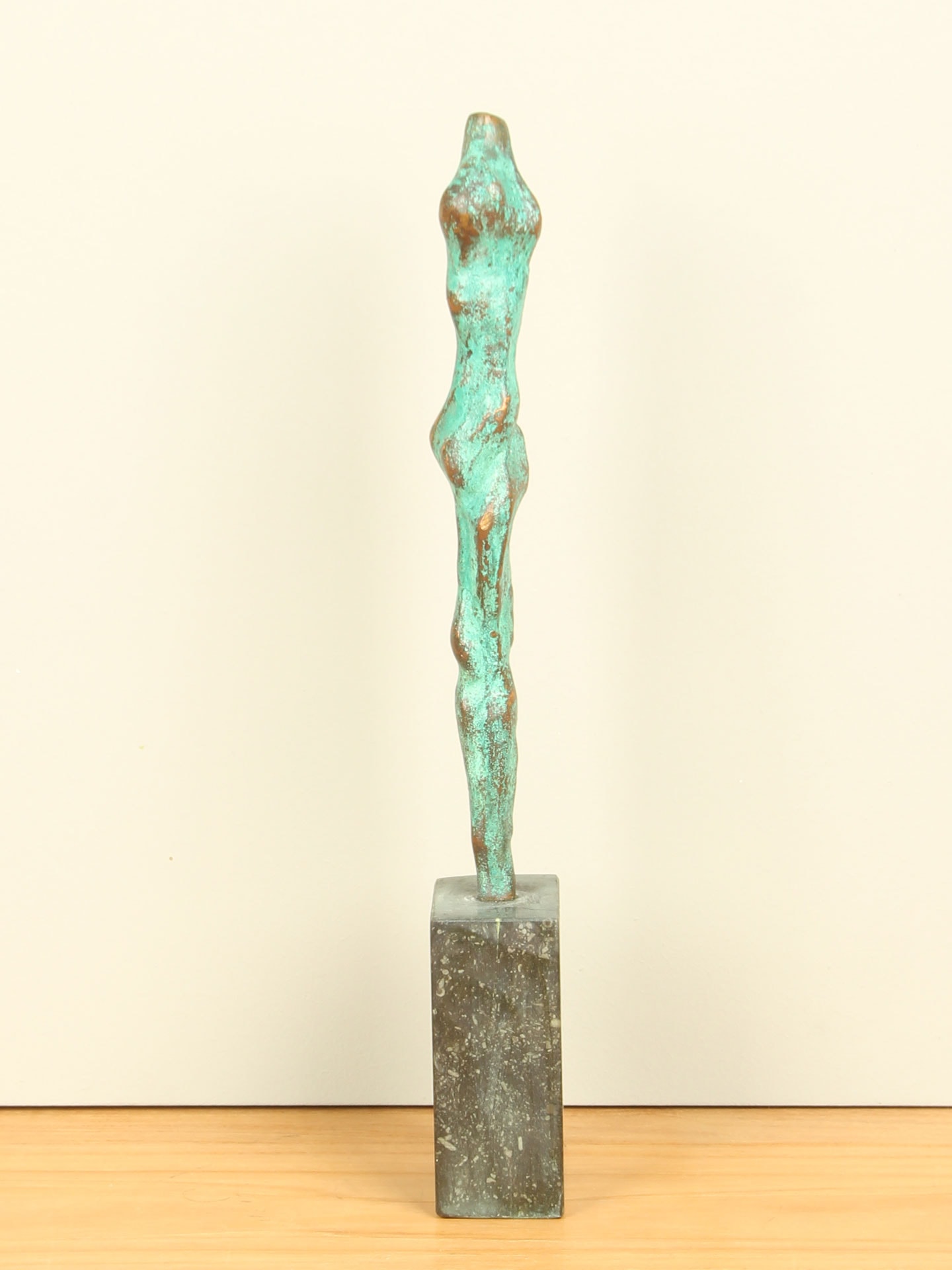 Beeld voor binnen of buiten - Brons - Geabstraheerde vorm 4 - 35x7x4 cm - Afbeelding 4