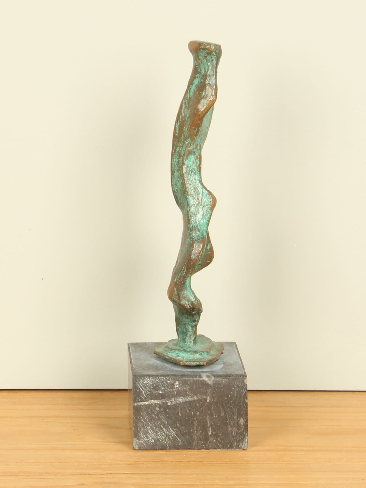 Beeld voor binnen of buiten - Brons - Oplettend - 29x10x8 cm - Afbeelding 4