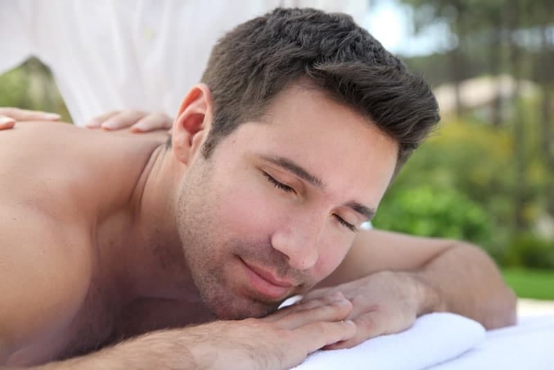 Eases muscle pain