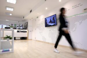 &nbsp;>thisisjustarandomplaceholder<Between Technologies | Iberian Press®&nbsp;
