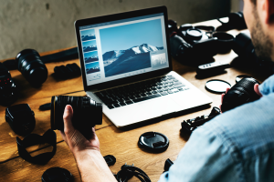 Photographer With Camera Equipment 2022 02 02 05 05 35 Utc