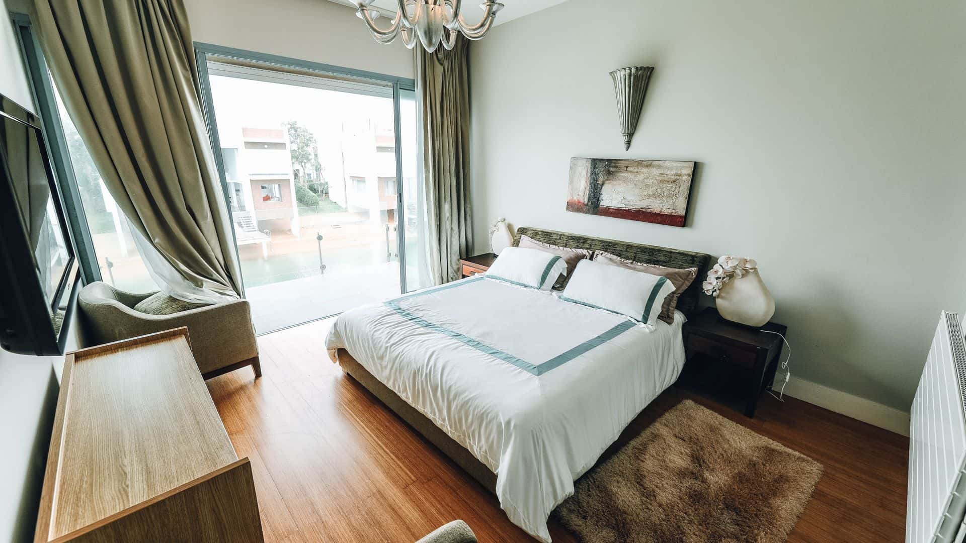 Renting Out a Room in Your Las Vegas Home, a House Hacking Guide