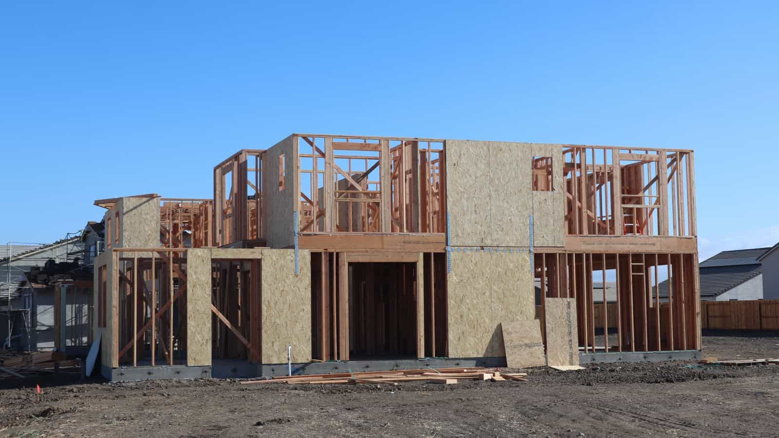 What a Builder Warranty Changes About Property Management in a New Las Vegas Rental’s First Year