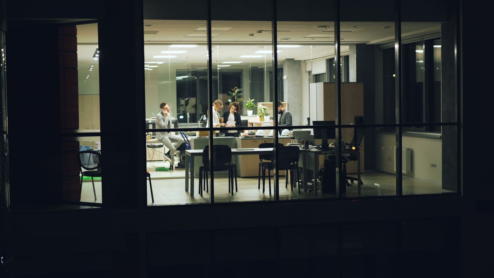 Verifying a Las Vegas Property Manager’s Actual After-Hours Response Record Before You Sign