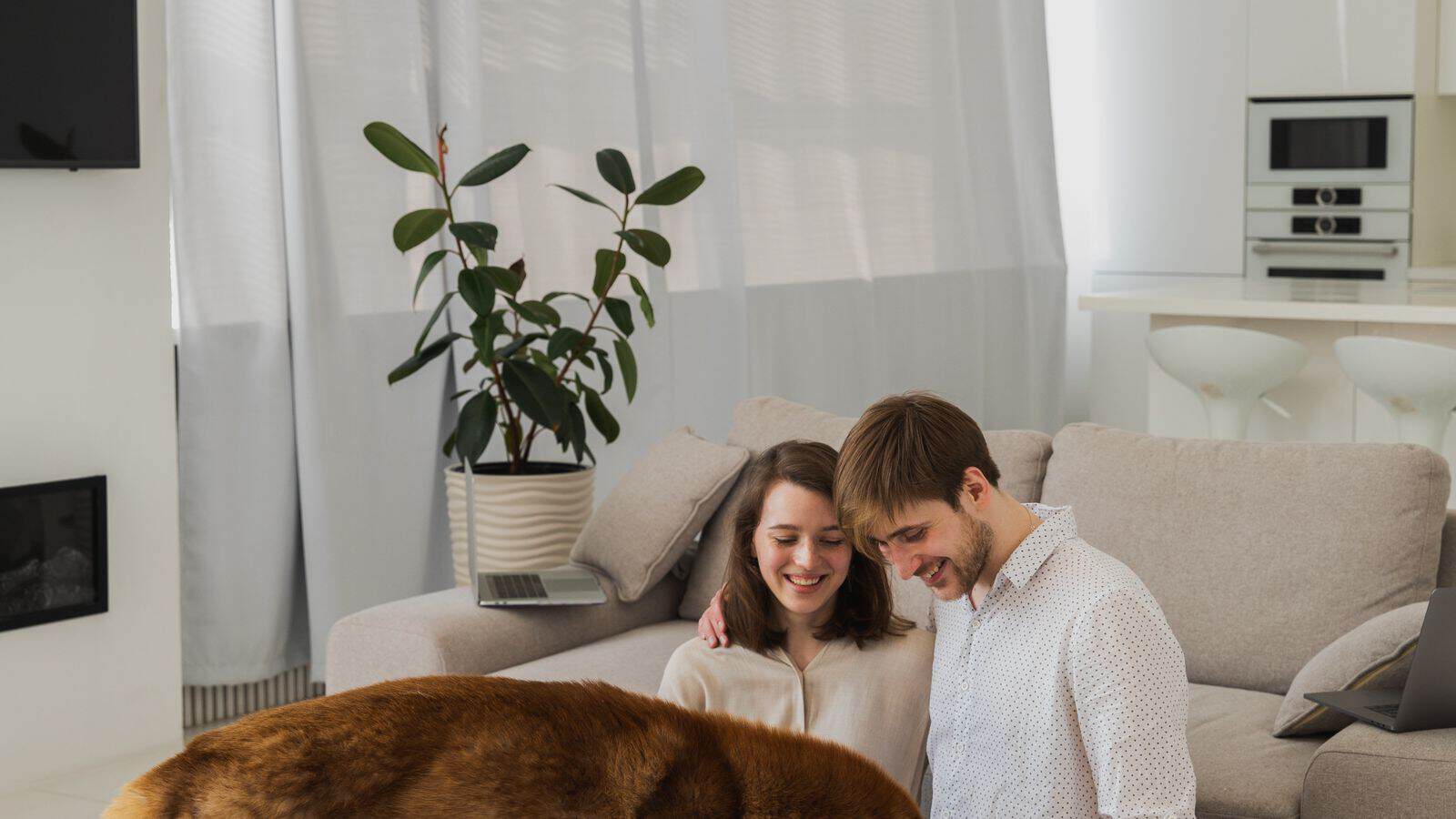 How a Las Vegas Property Manager Handles a Renewal Tenant Who Wants to Add a Pet