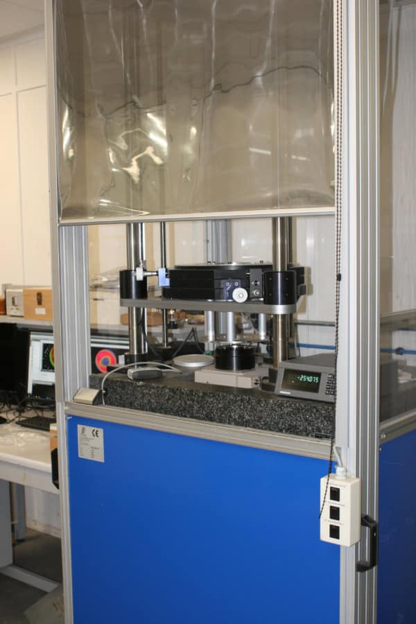 Custom Optics Manufacturer UK 12 Zygo interferometer used for surface form and flatness testing