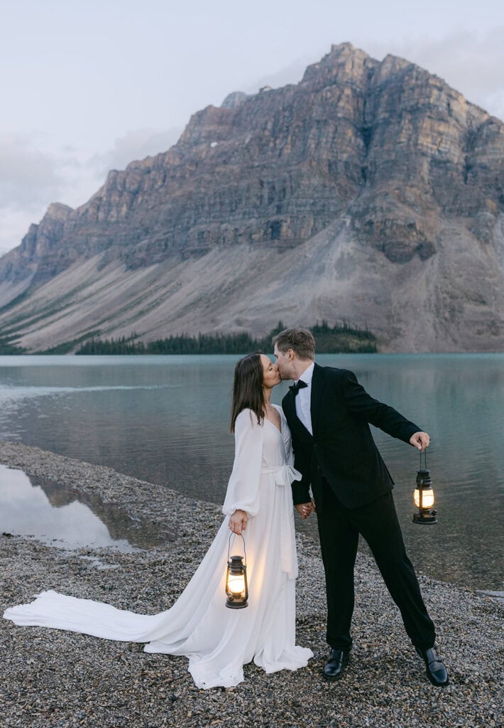 Pros and Cons of Eloping