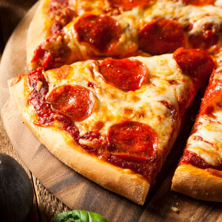 easy pizza dough | The Not so Modern Housewife