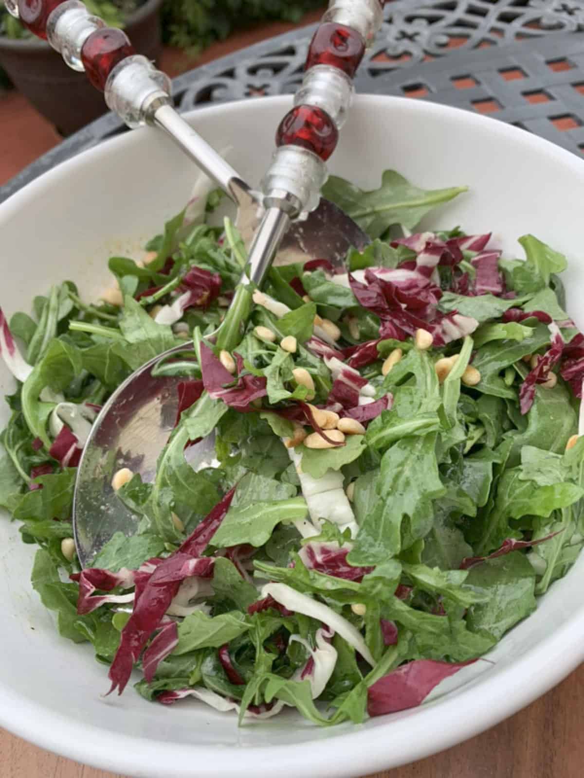 Arugula and Radicchios salad Arugula and Radicchios salad in a bowl.