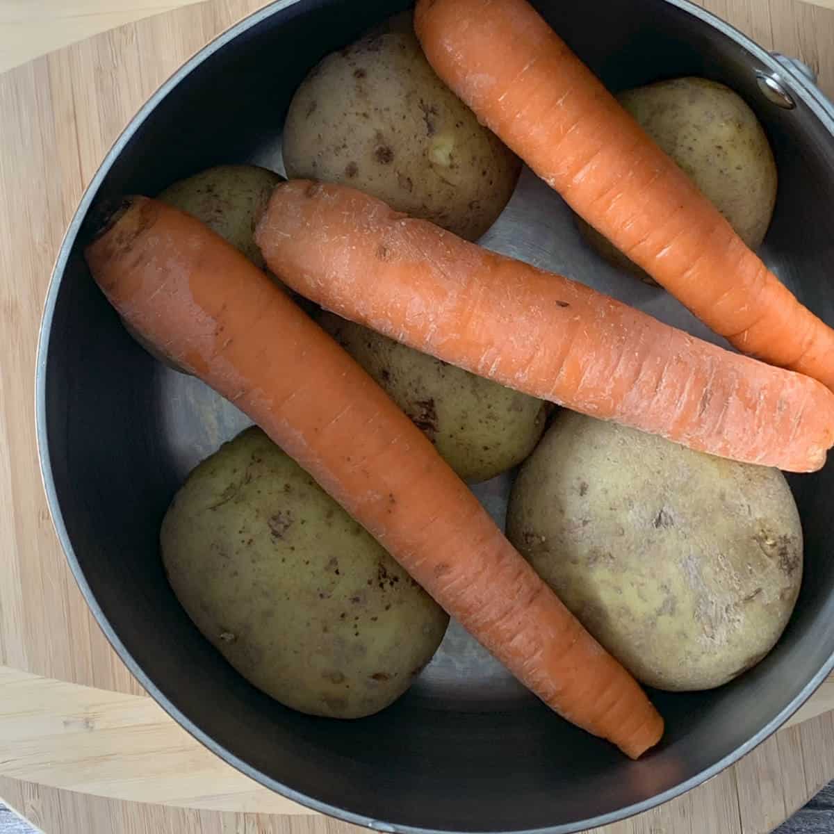 Vinegret beetroot potato salad S12 5