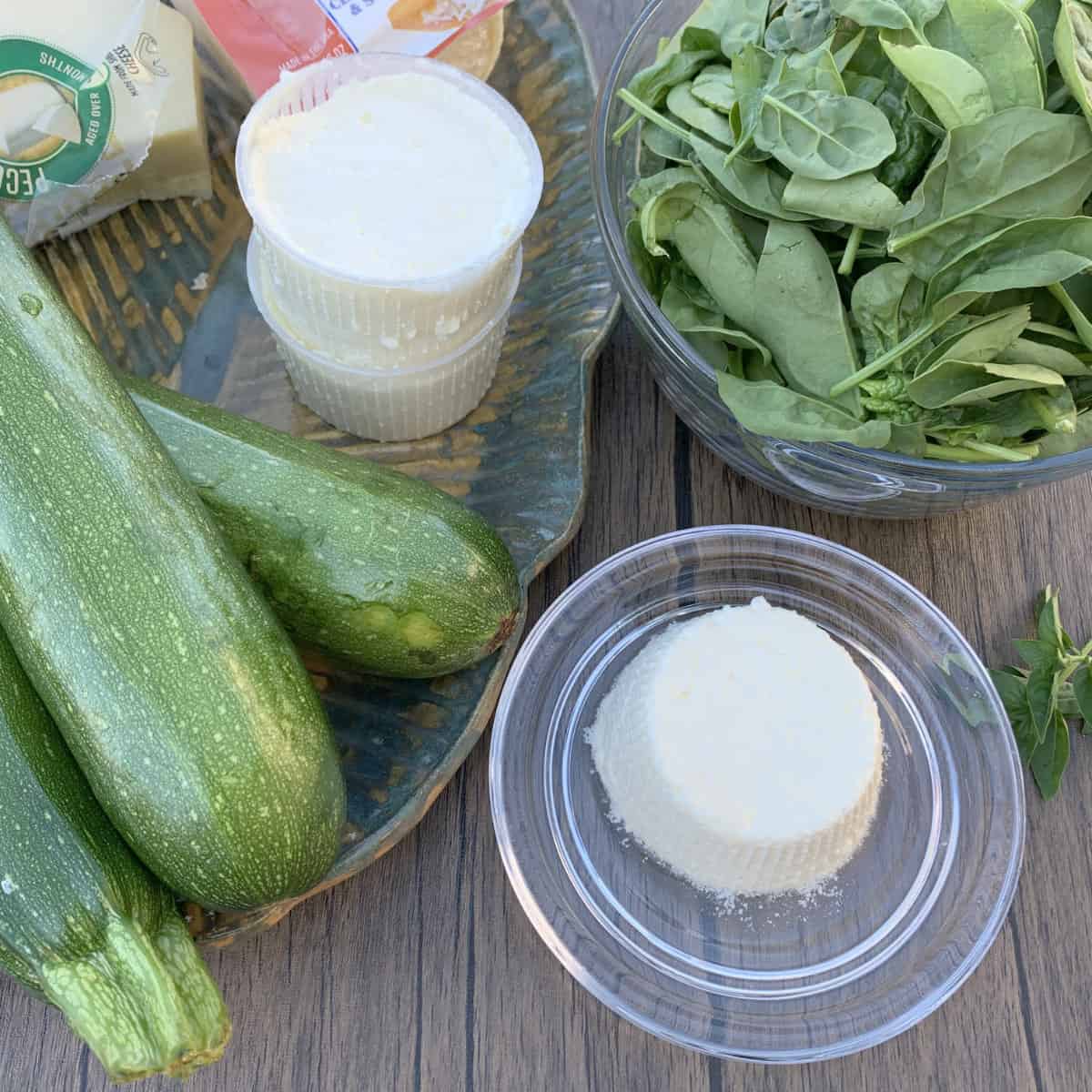 Zucchini ricotta, mozzarella, pecorino romano, spinach rollups ingredients.