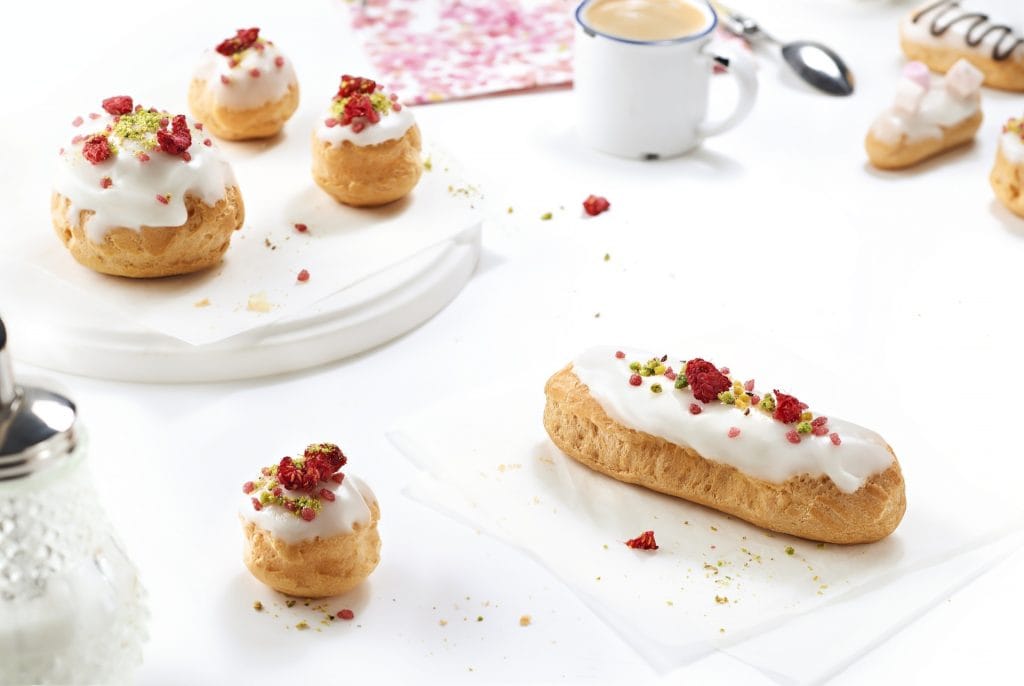 100 Giant Eclairs 16cm