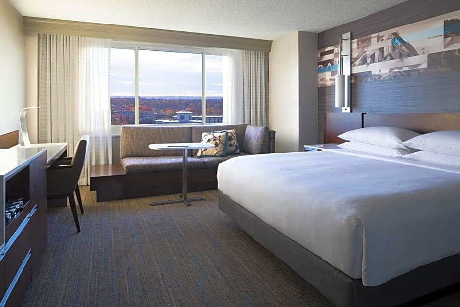Kansas City Marriott Country Club Plaza near Arrowhead Stadium