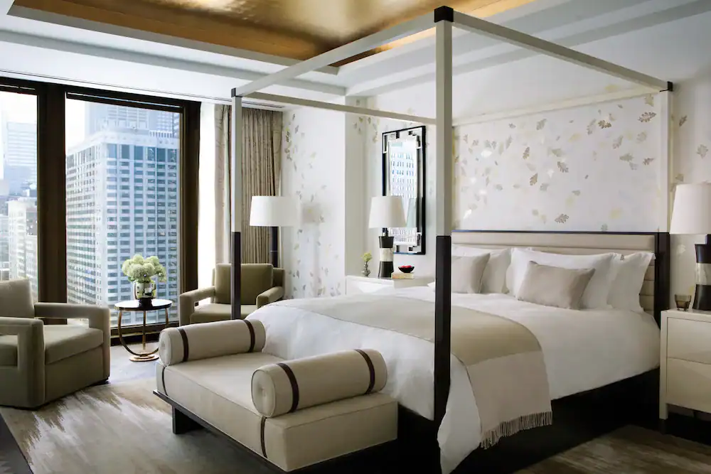 Luxury Chicago Hotels
