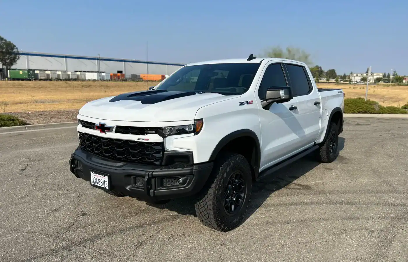 White Chevrolet Silverado ZR2