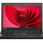Φορητός υπολογιστής Lenovo με οθόνη και πληκτρολόγιο, καλή απόδοση και αξιοπιστία.