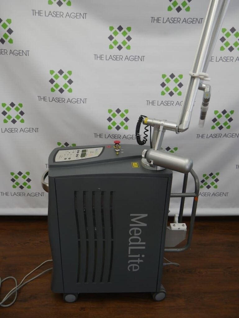 2014-HOYA-ConBio-MedLite-C6-Laser-Side-View
