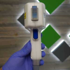 2014-Senza-Laser-Handpiece-Detail-View