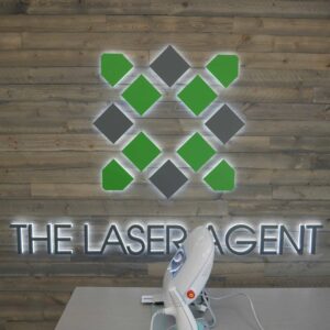 2012-Solta-Clear-And-Brilliant-Handpiece-On-Console