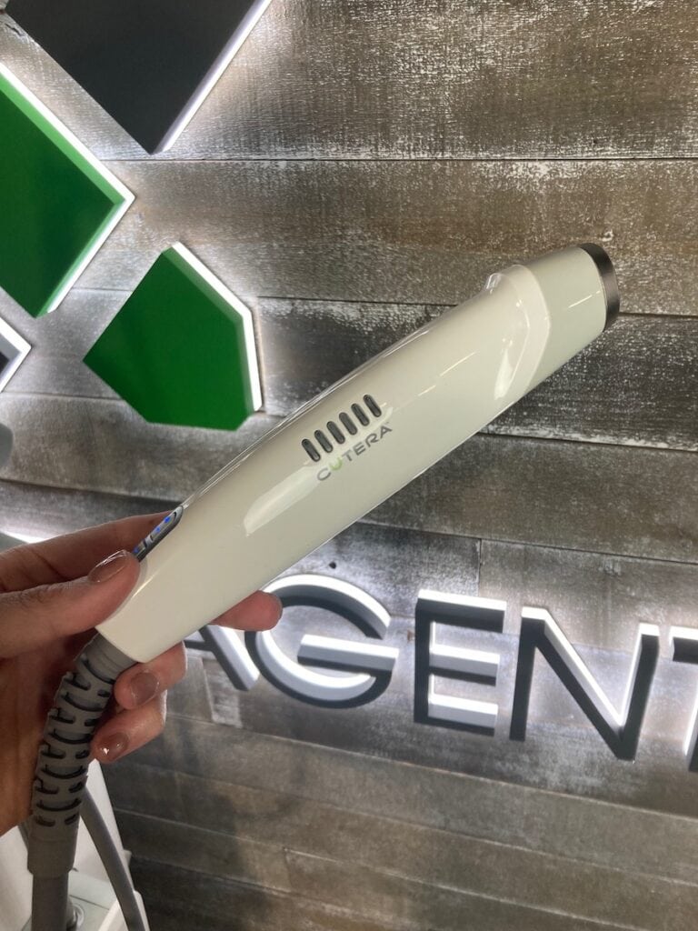 Cutera Excel V Laser Handpiece Close Up